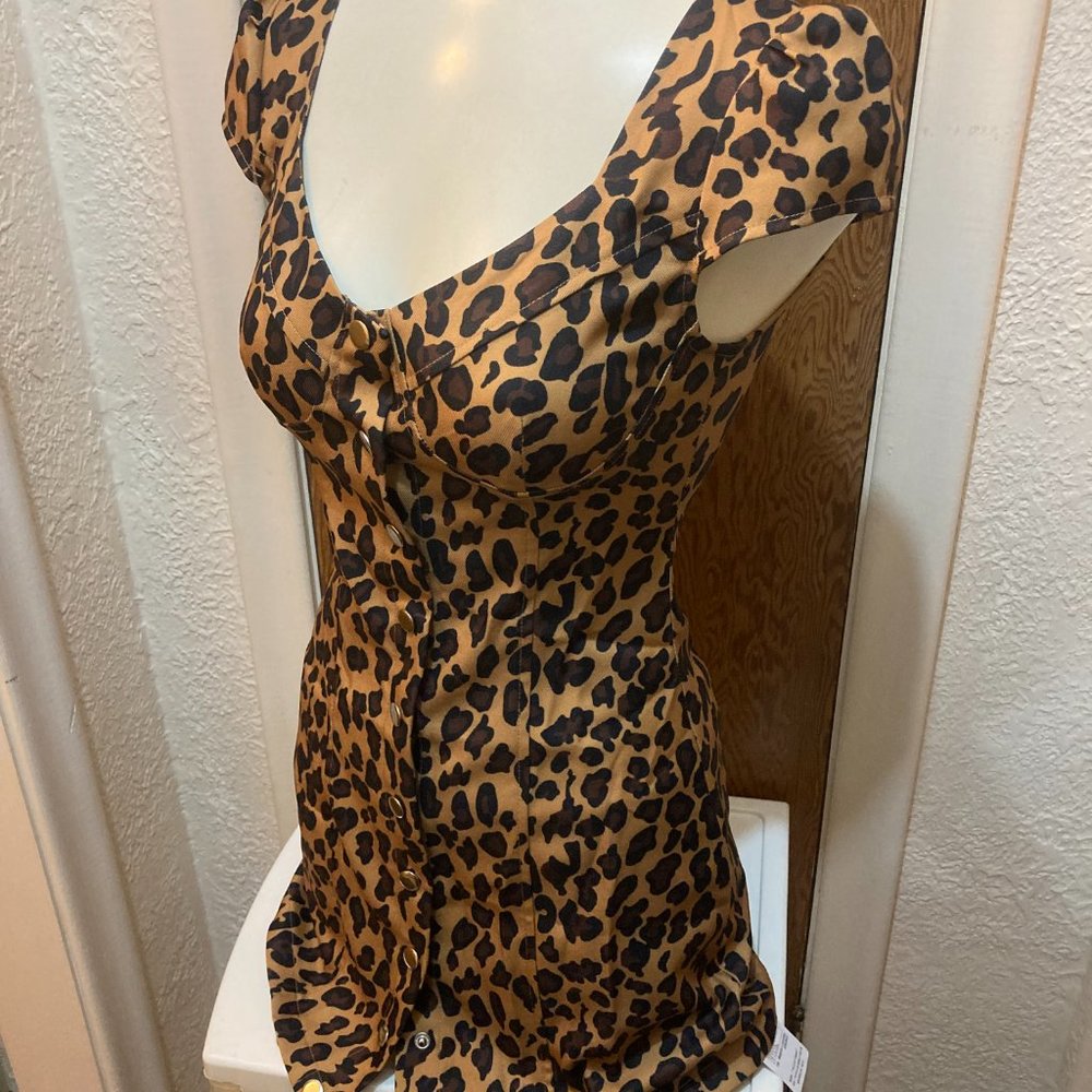 Retro inspired leopard dress - Picture 2 of 8